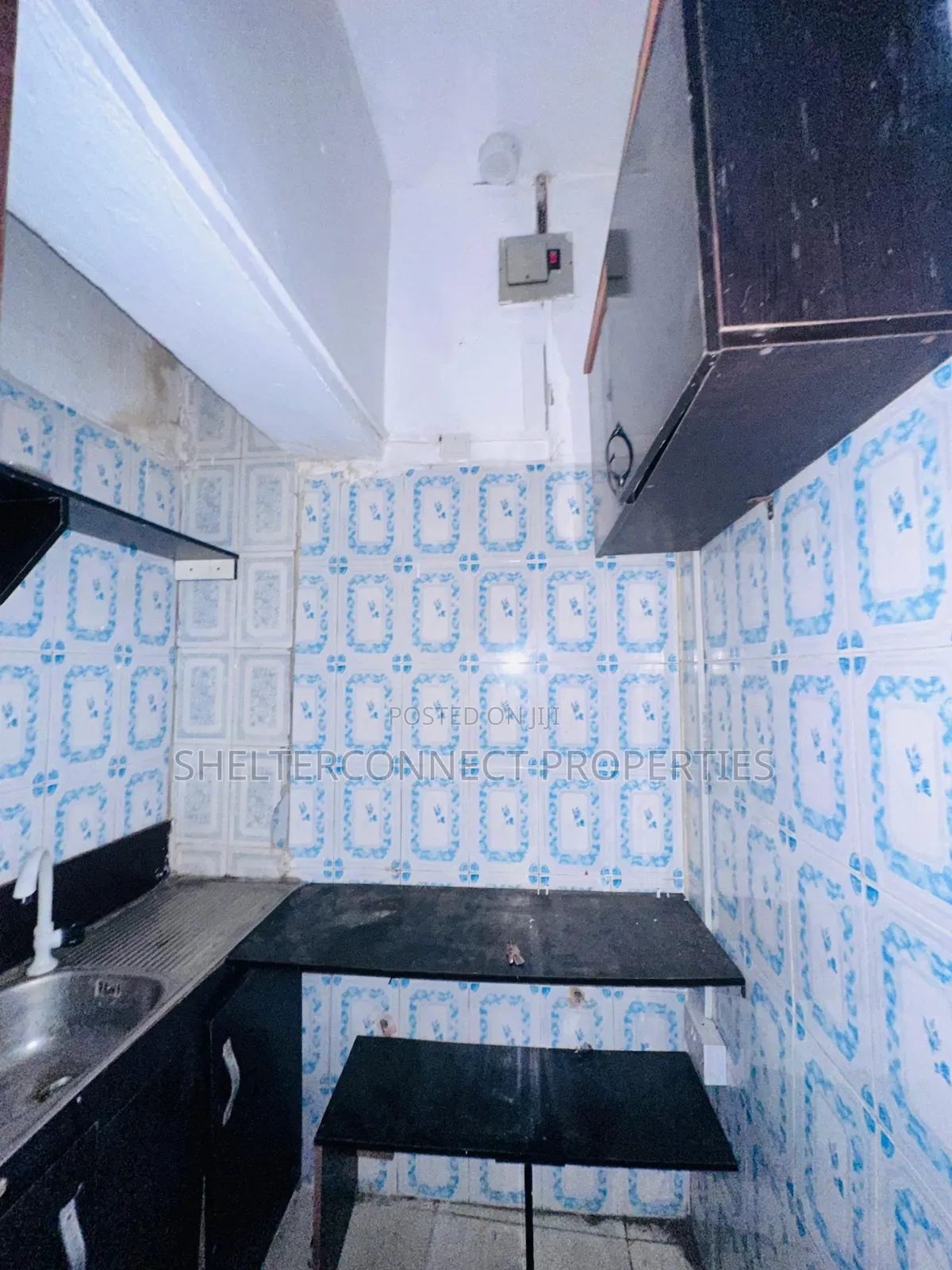 1bdrm Apartment in Lekki Phase 1 for rent