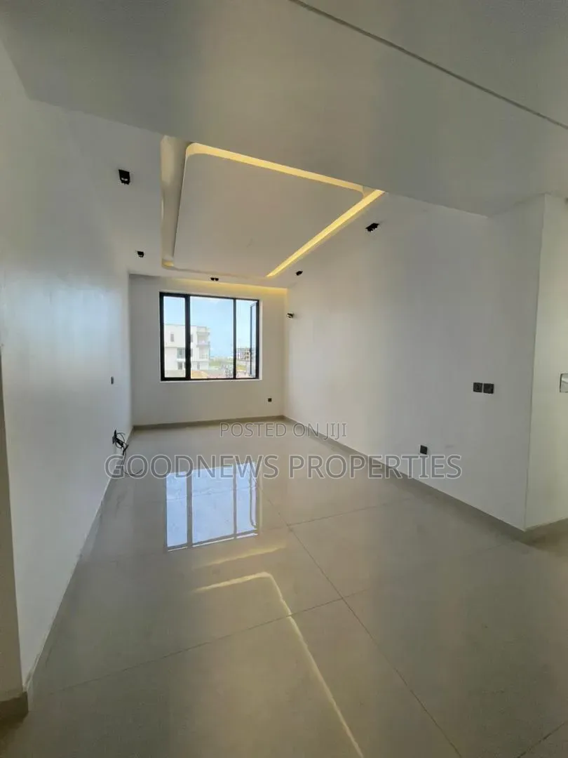 5bdrm Duplex in Lekki Phae1 for sale