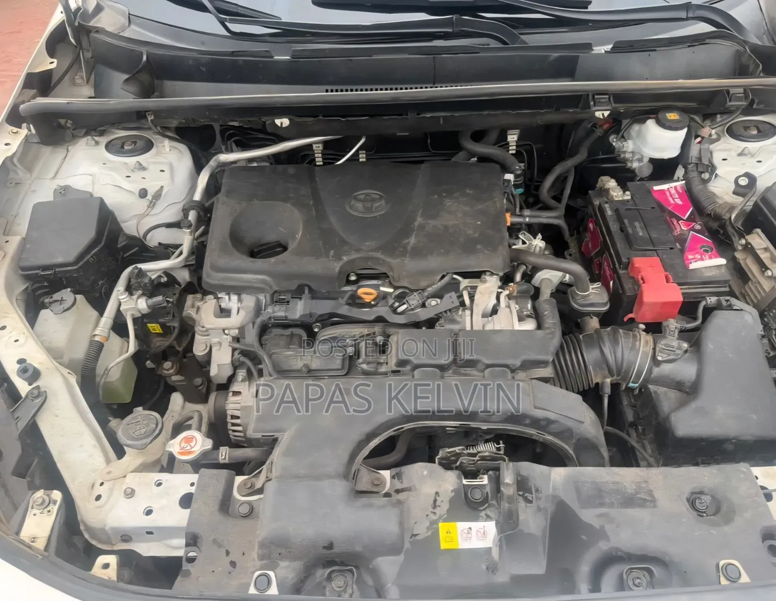 Toyota RAV4 LE AWD 2019 White
