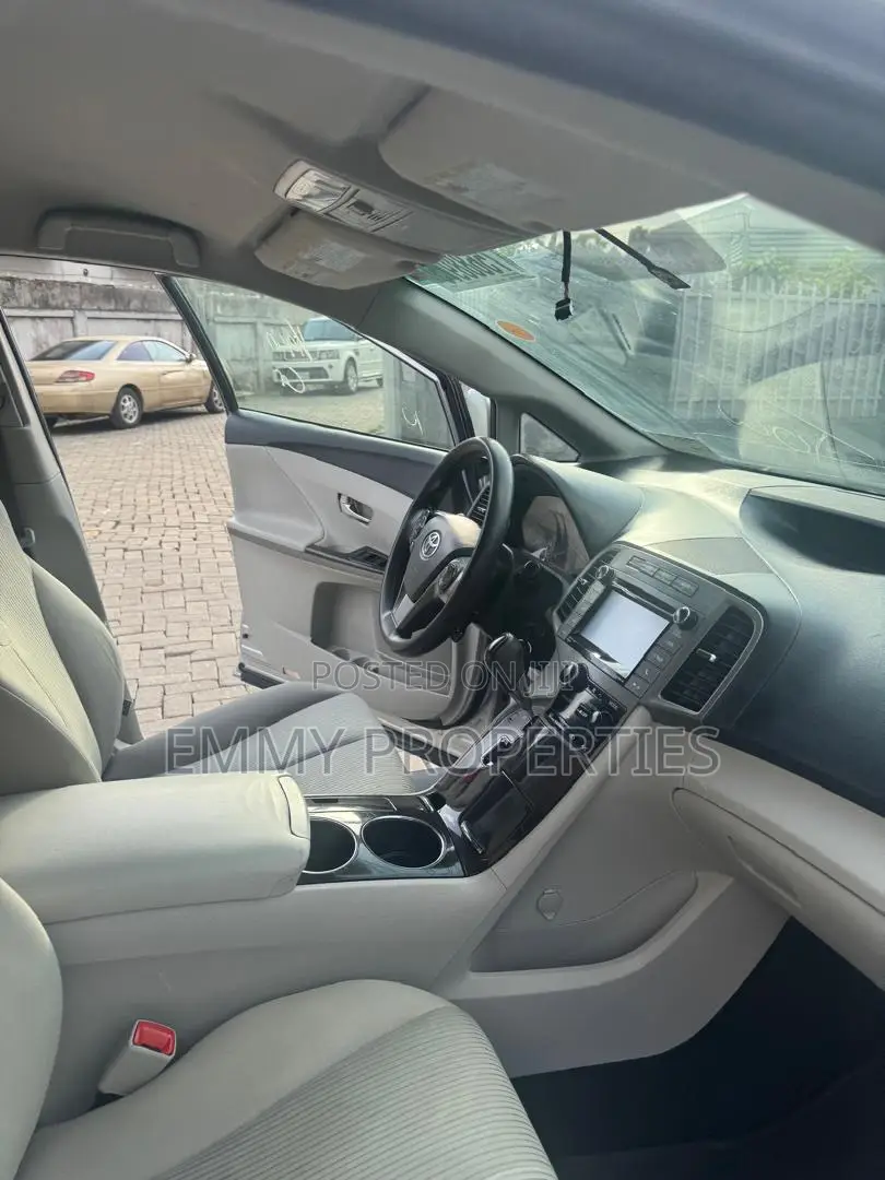Toyota Venza 2015 Silver
