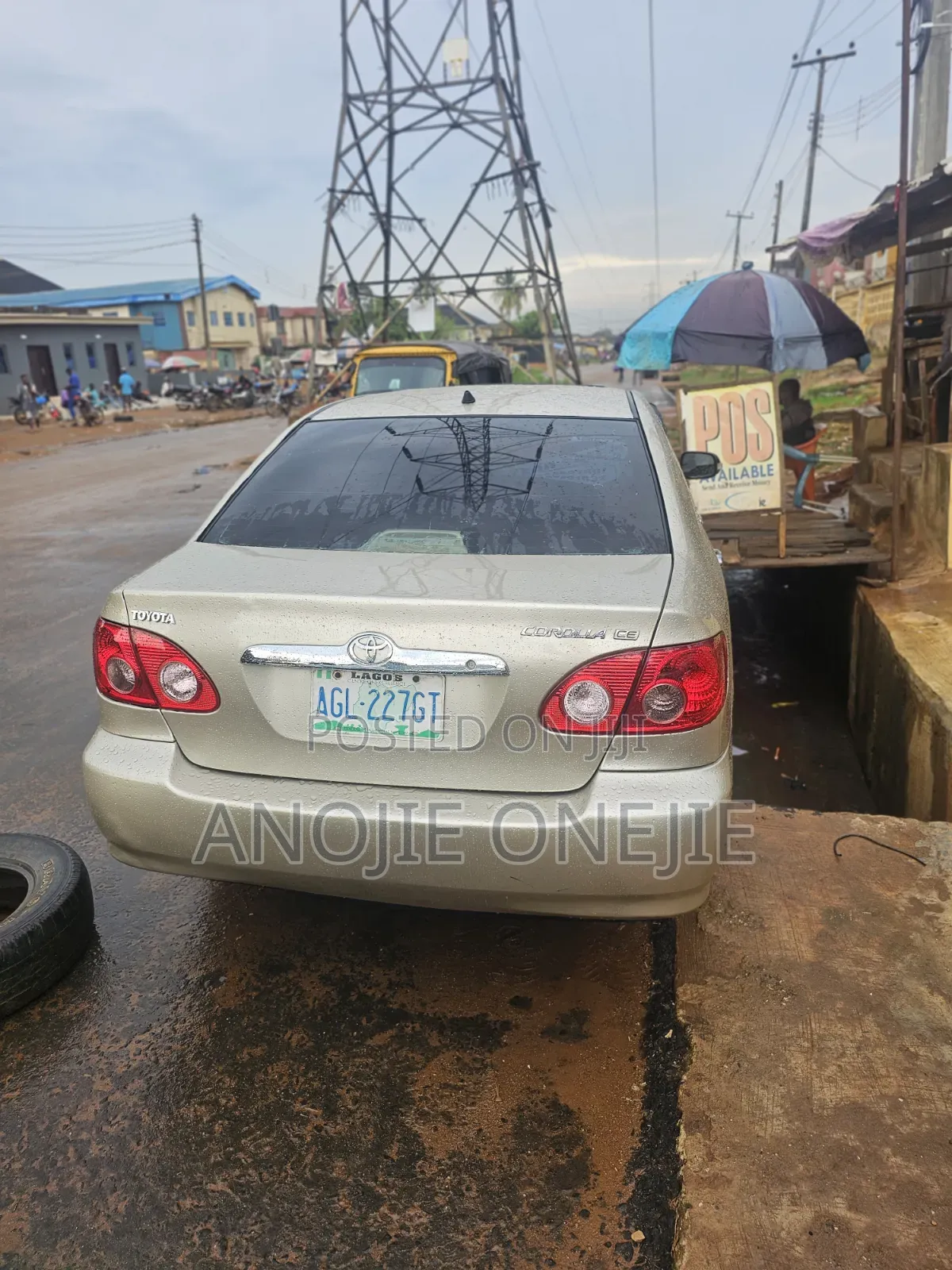 Toyota Corolla LE 2006 Gold