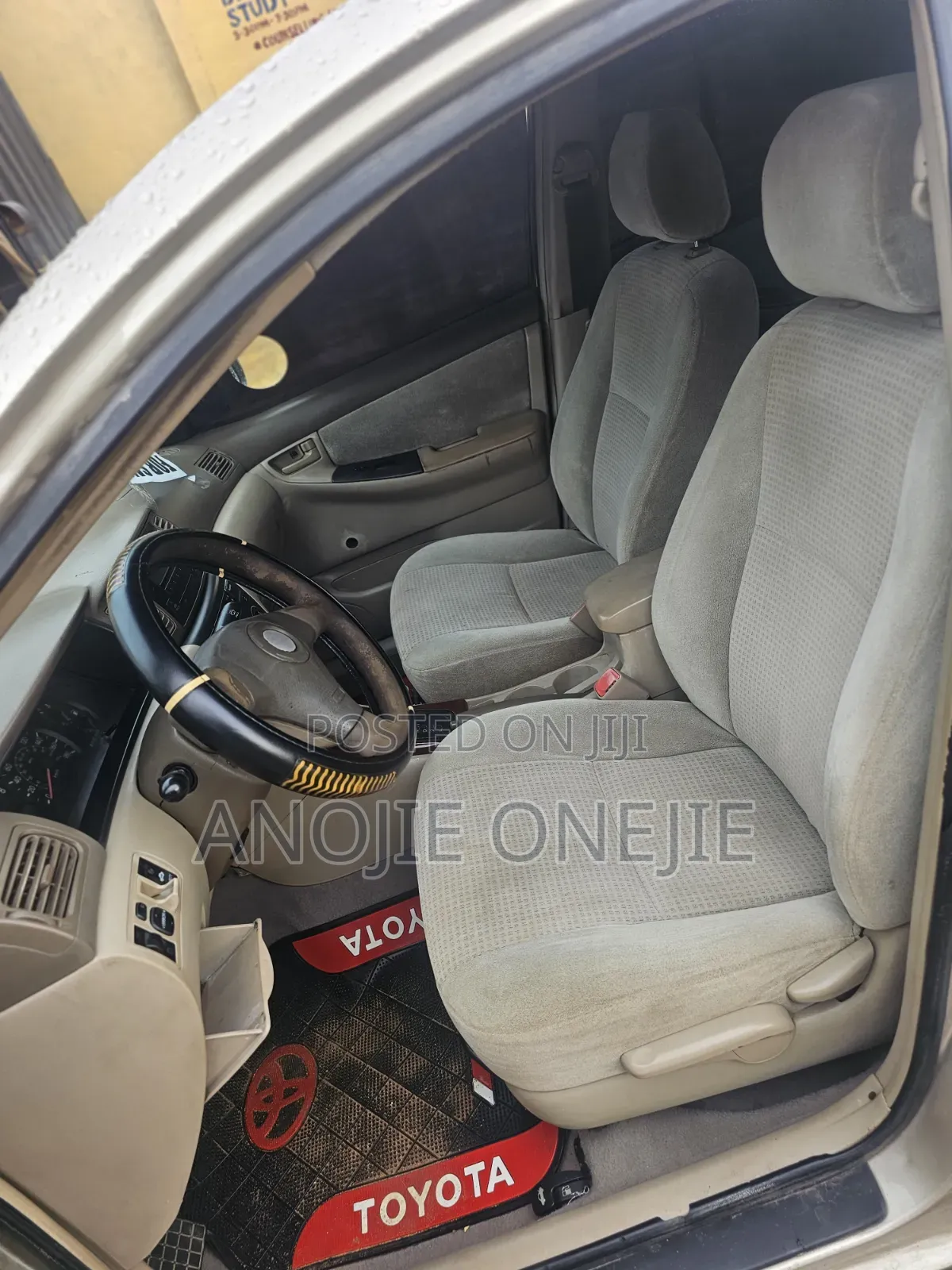 Toyota Corolla LE 2006 Gold