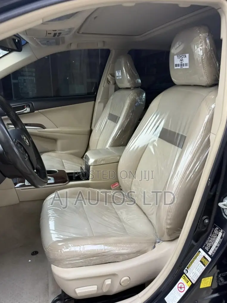 Toyota Camry XLE V6 4dr Sedan (3.5L 6cyl 6A) 2013 Black