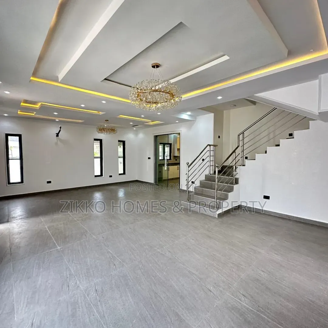 4bdrm Duplex in Osapa London for sale