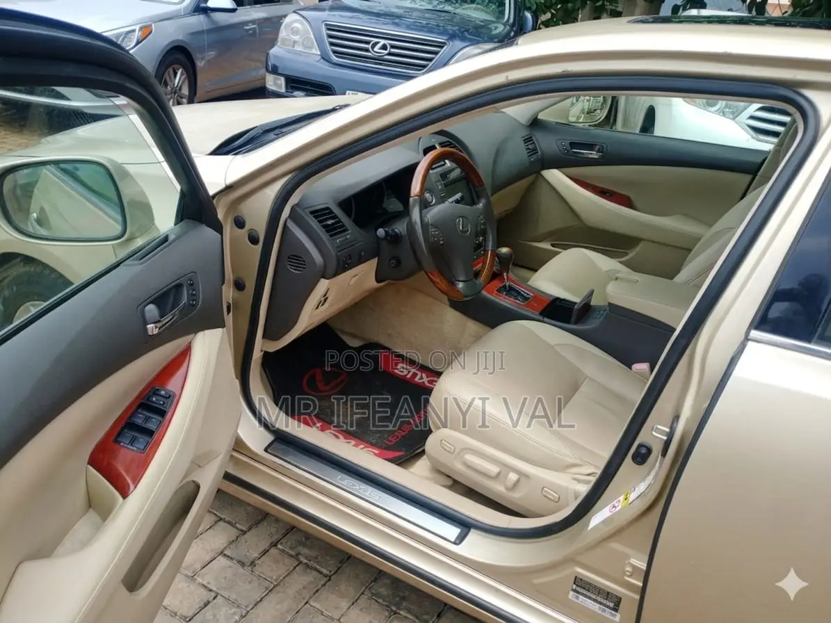Lexus ES 350 2009 Gold