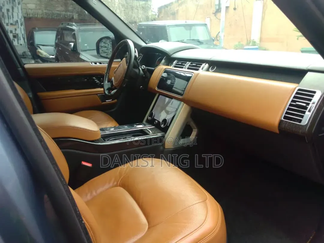 Land Rover Range Rover Vogue 2019 Blue