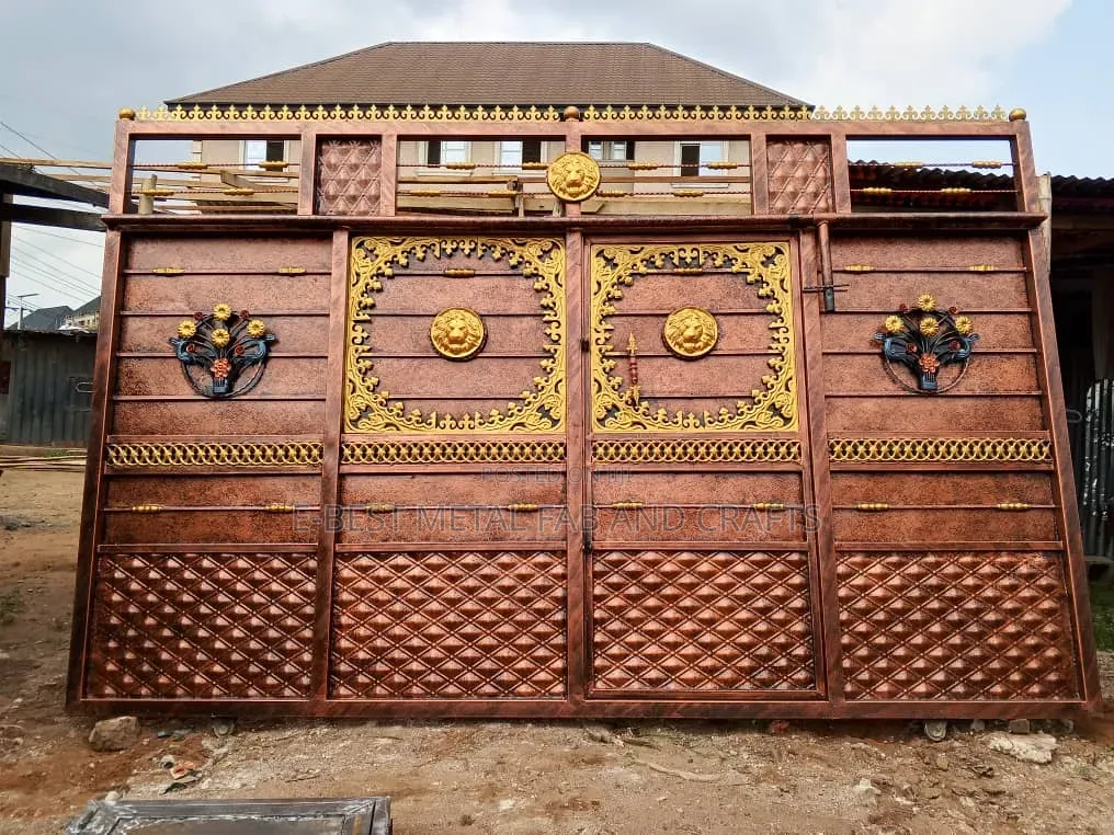 Solid and Outstanding Readymade Rolling Gate Available for Sale