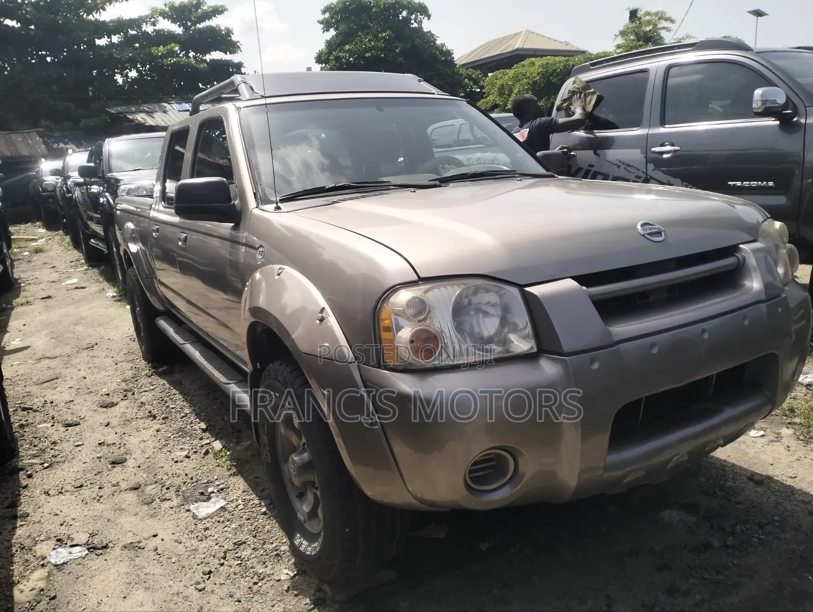 Nissan Frontier 2008 Gray