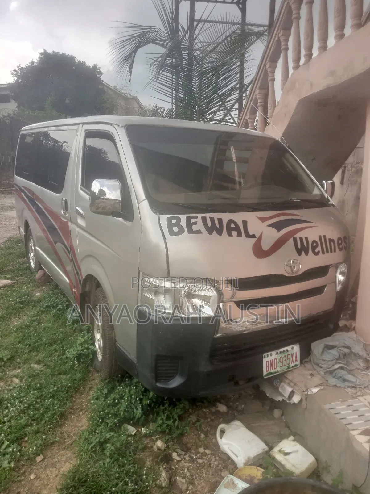 Toyota HiAce 2006 Grey