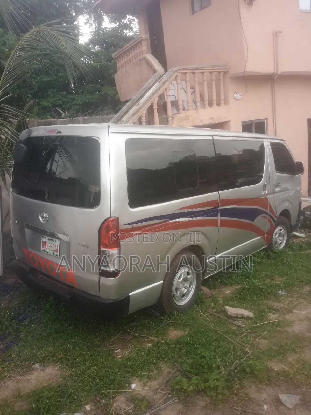 Toyota HiAce 2006 Grey