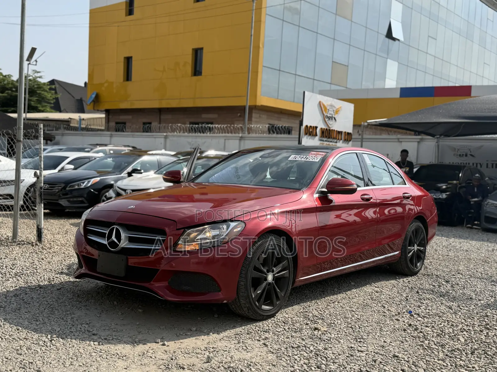 Mercedes-Benz C300 2016 Red