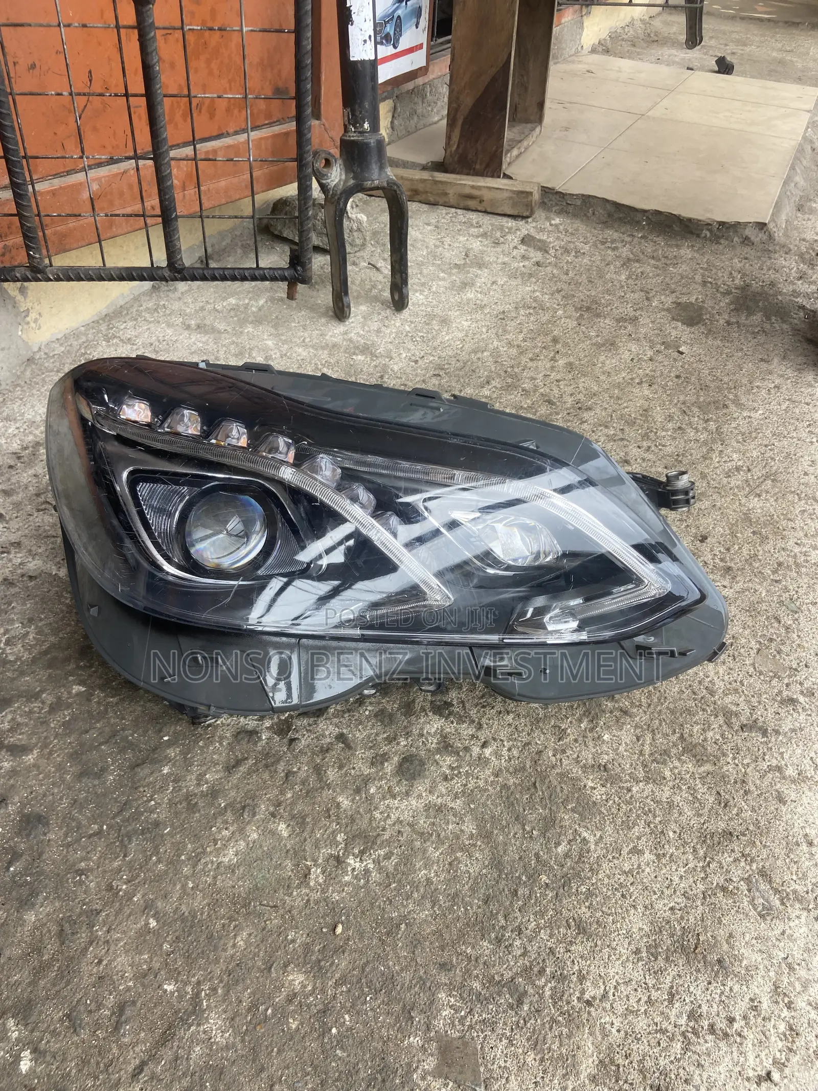 Right Hand Side Headlight E350 (W212) 2013