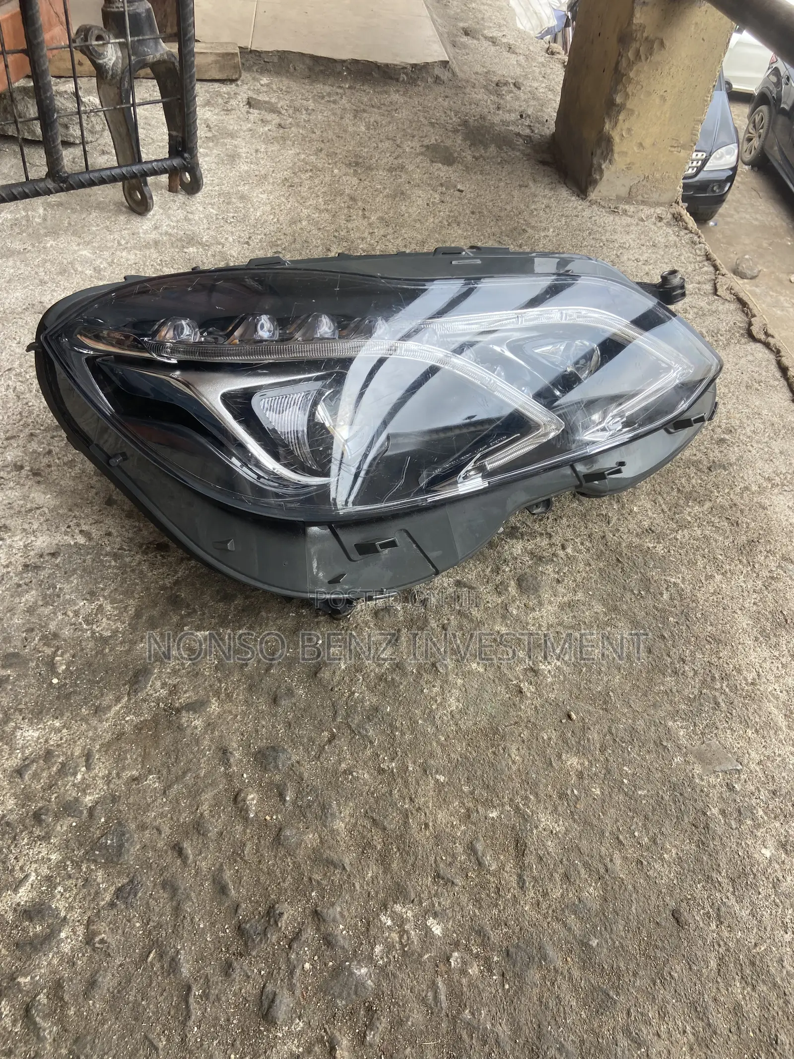 Right Hand Side Headlight E350 (W212) 2013