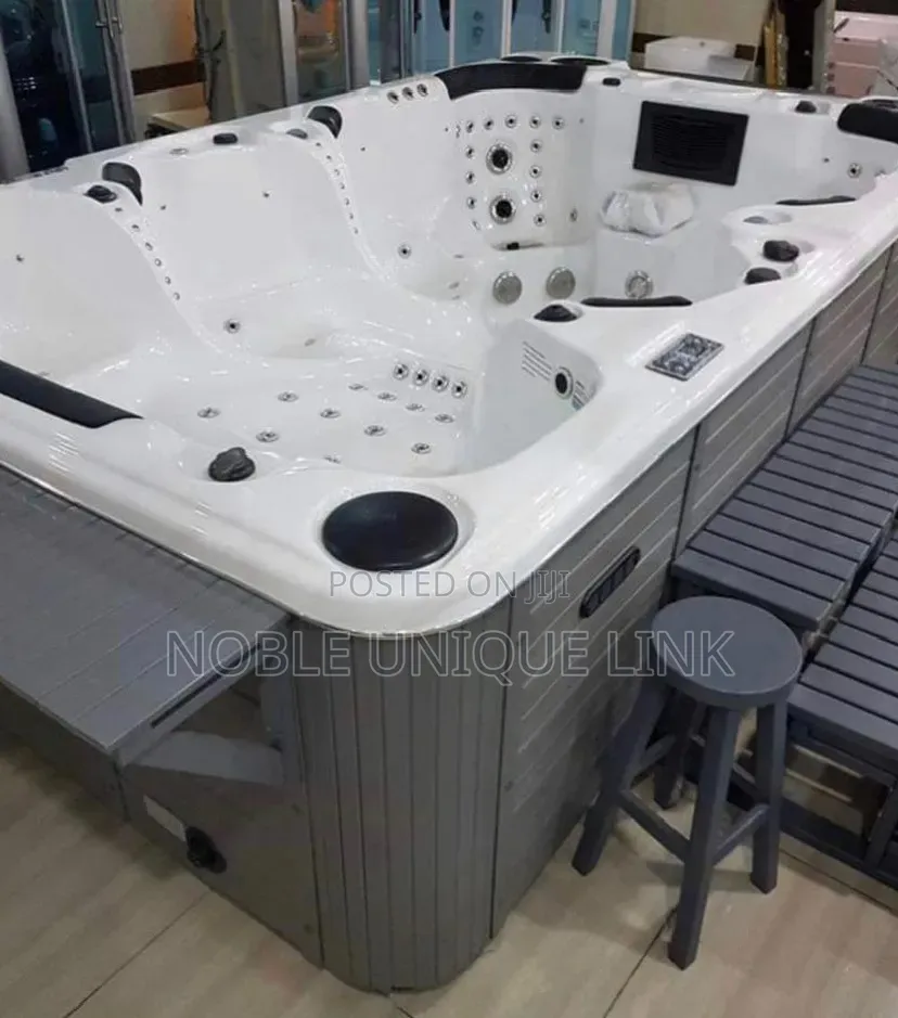 6 in 1 Executive Outdoor Spa Jacuzzi Massage Bath Tub