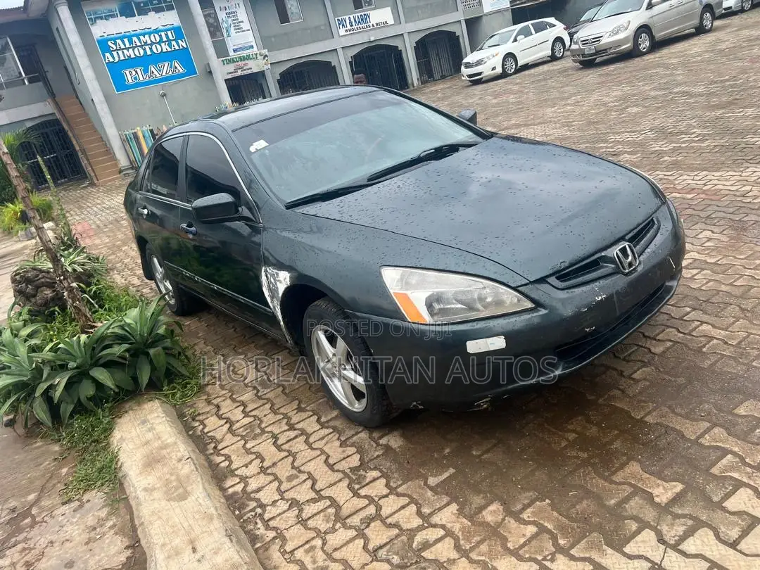 Honda Accord 2003 Matt Black