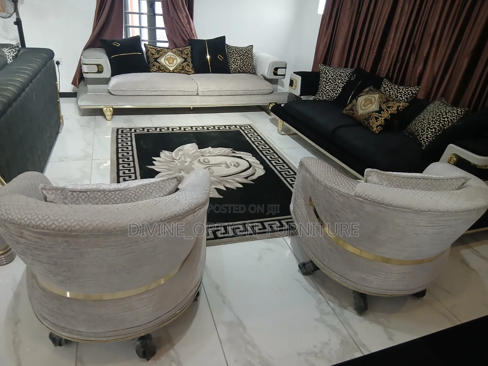 Luxury Contemporary Turkey Sofa With Center Table