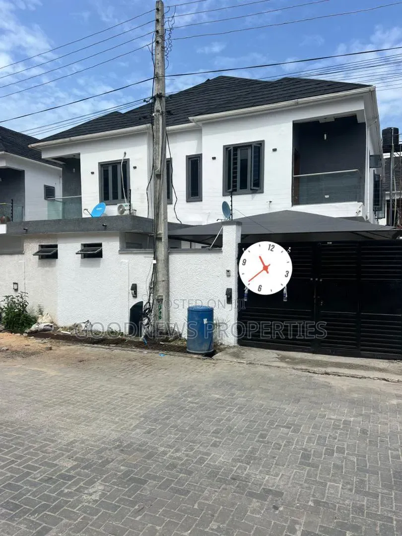 4bdrm Duplex in Ikate , Lagos State for rent