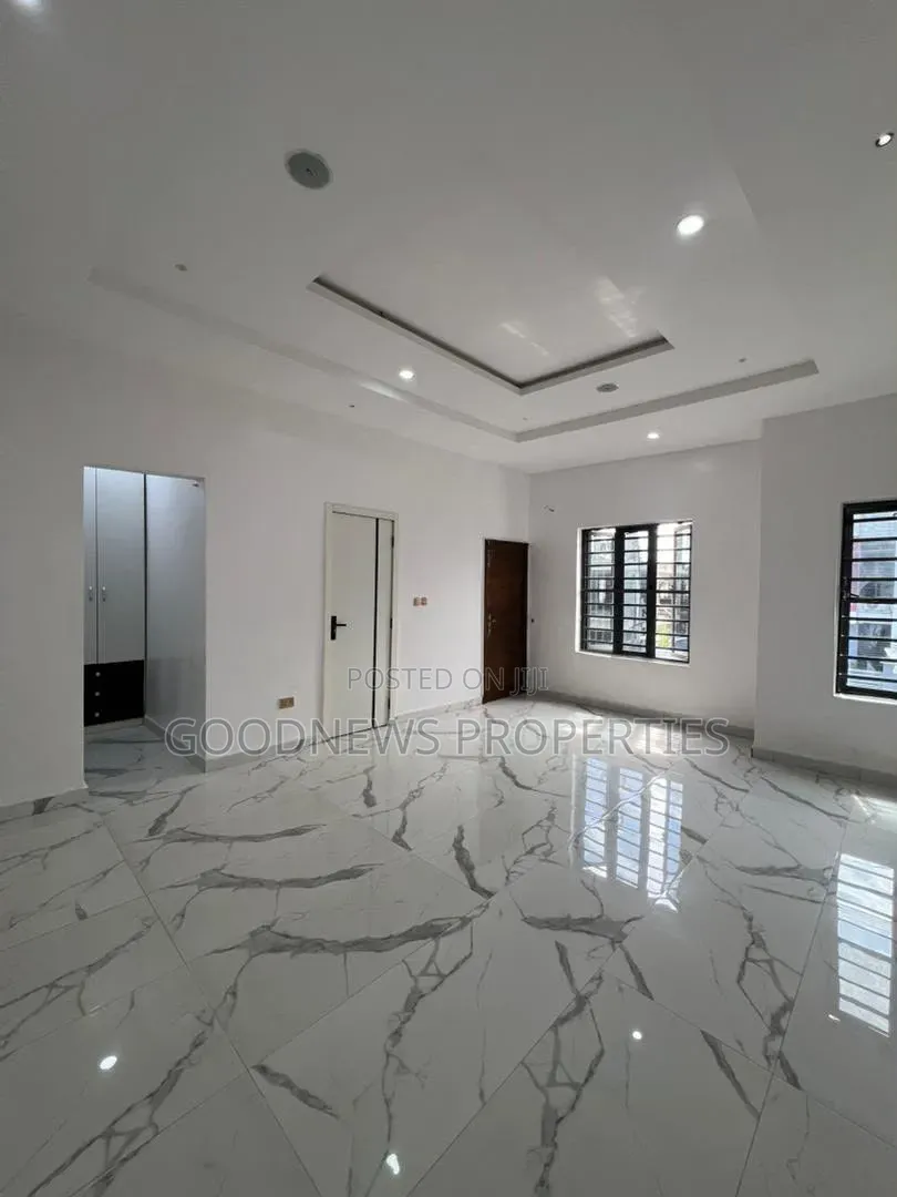 4bdrm Duplex in Ikate , Lagos State for rent