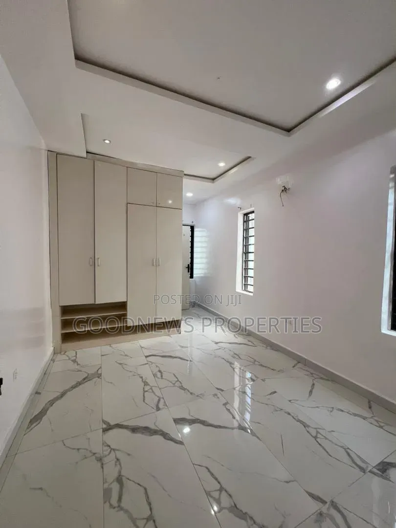 4bdrm Duplex in Ikate , Lagos State for rent