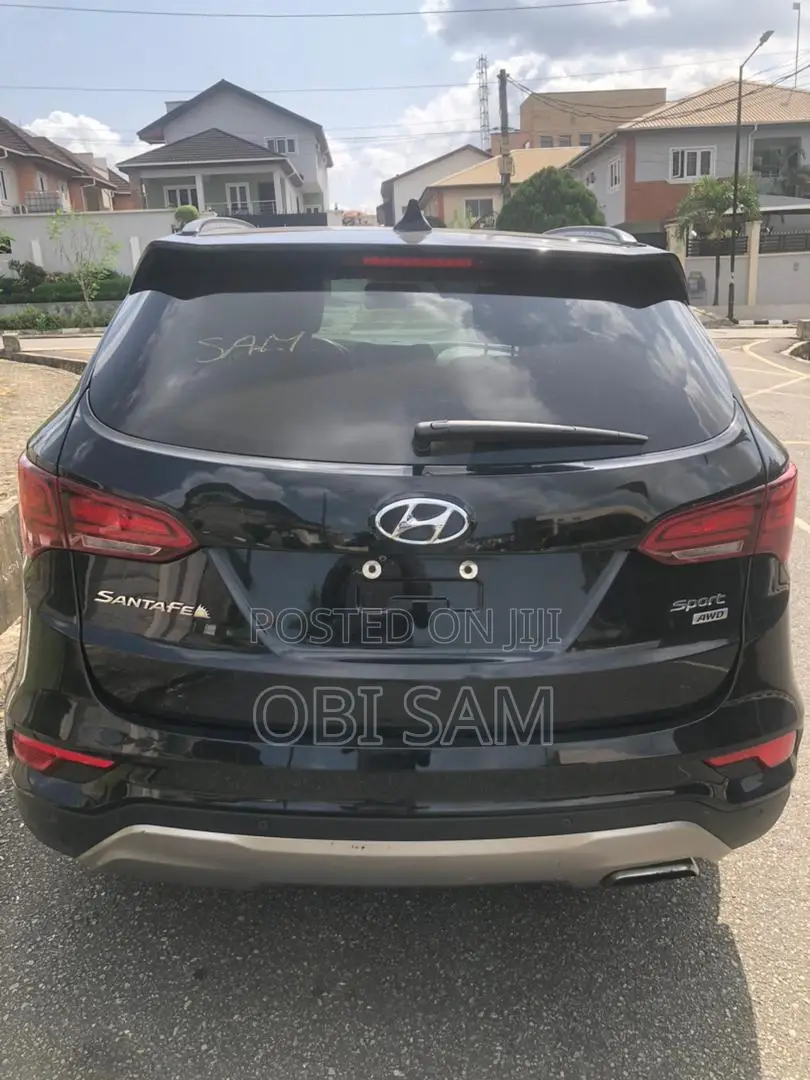 Hyundai Santa Fe 2017 Black
