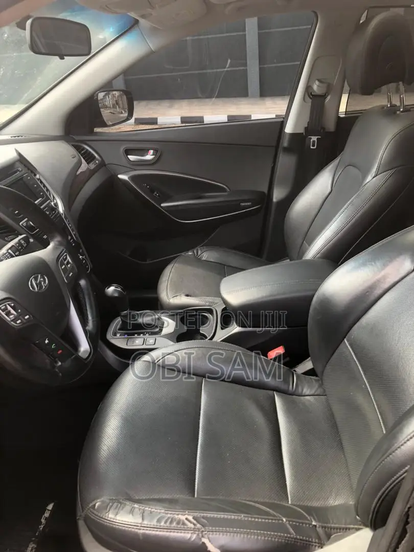 Hyundai Santa Fe 2017 Black
