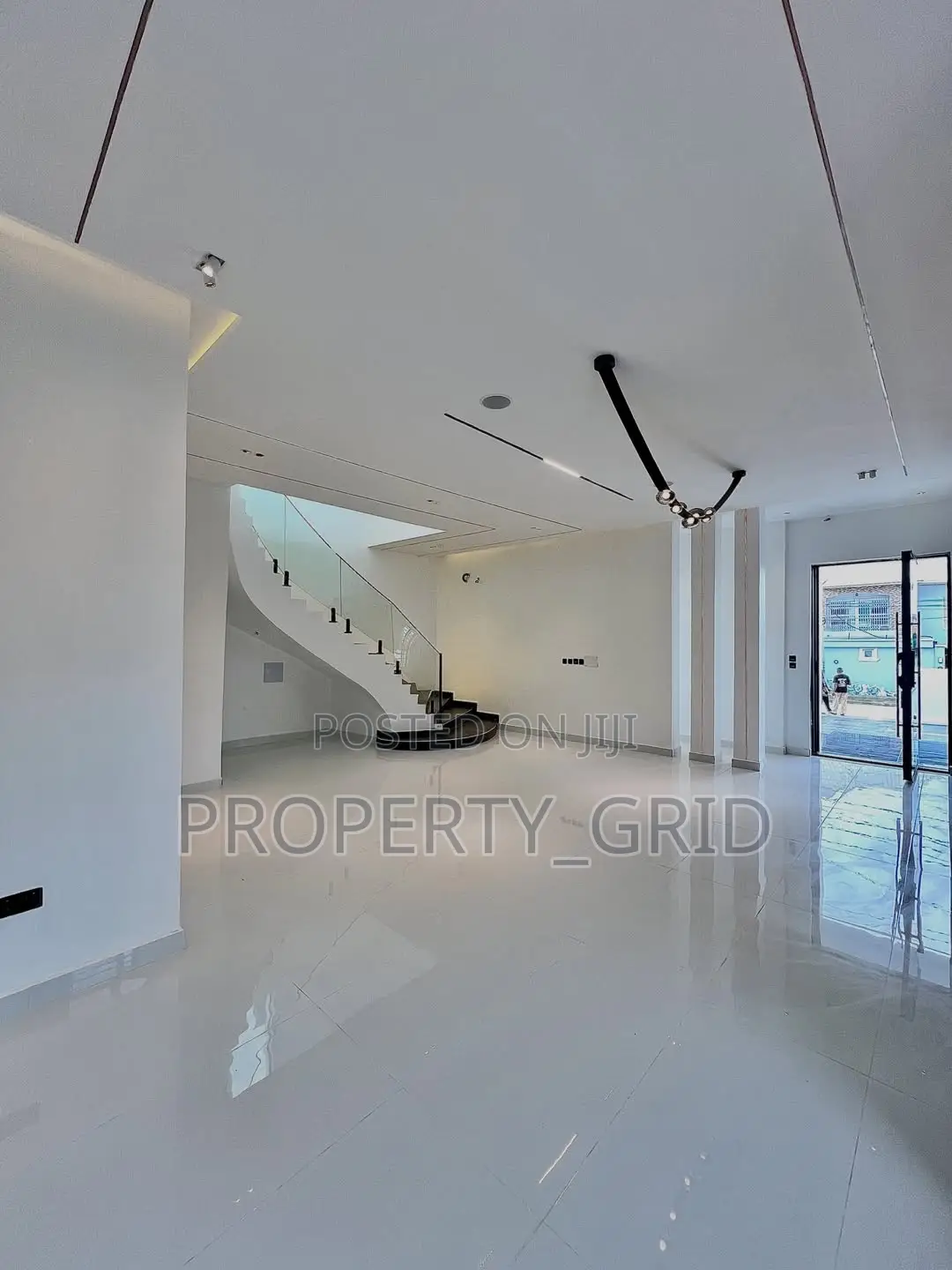 4bdrm House in Thomos, Lagos State for sale