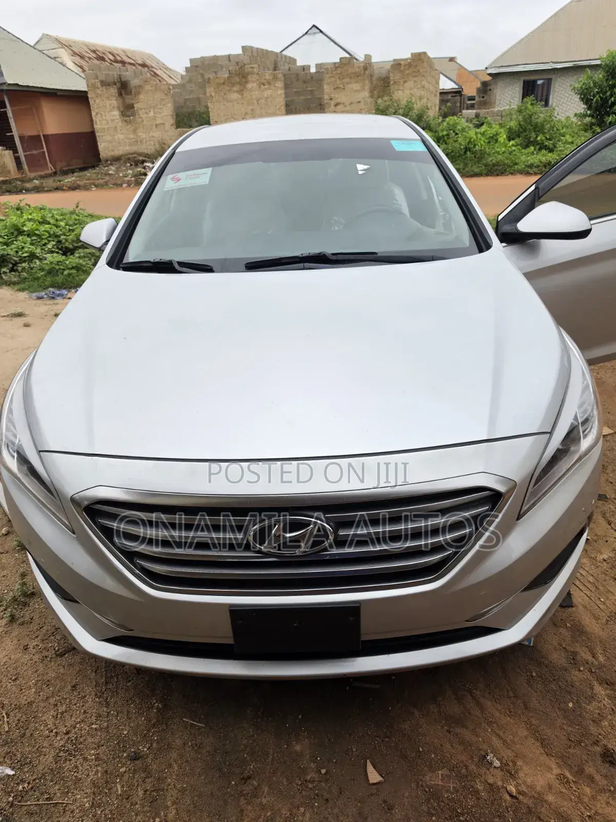 Hyundai Sonata Base Sedan FWD (2.4L 4cyl 6A) 2017 Silver