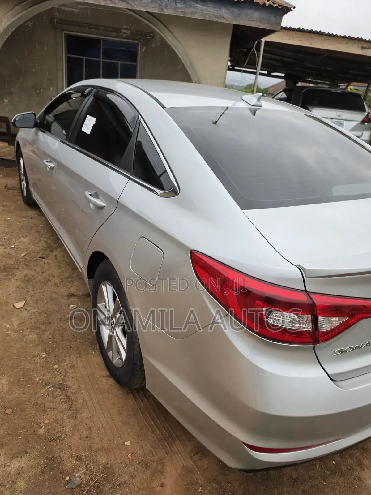 Hyundai Sonata Base Sedan FWD (2.4L 4cyl 6A) 2017 Silver