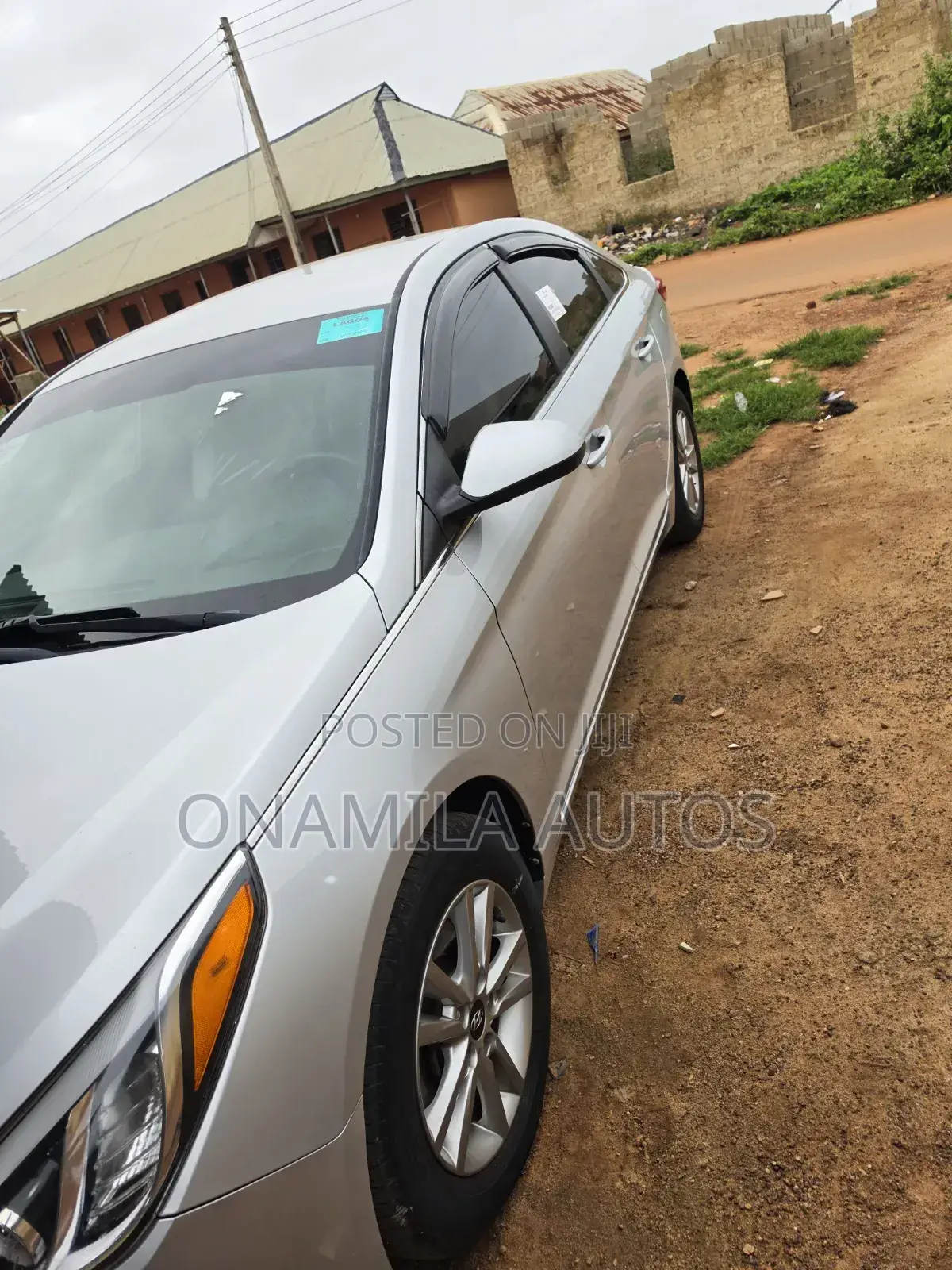 Hyundai Sonata Base Sedan FWD (2.4L 4cyl 6A) 2017 Silver