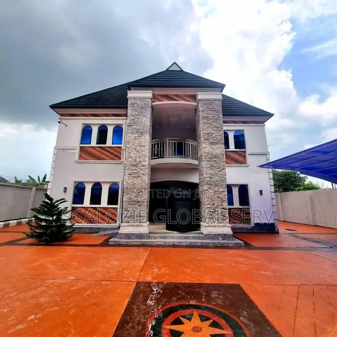 5bdrm Duplex in Shell Cooperative, Port-Harcourt for sale