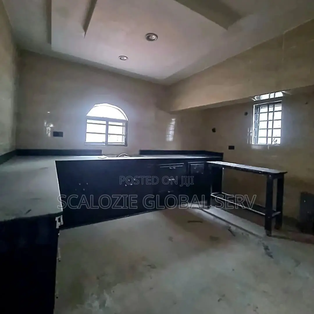 5bdrm Duplex in Shell Cooperative, Port-Harcourt for sale