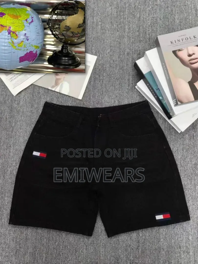 Black Short Jeans