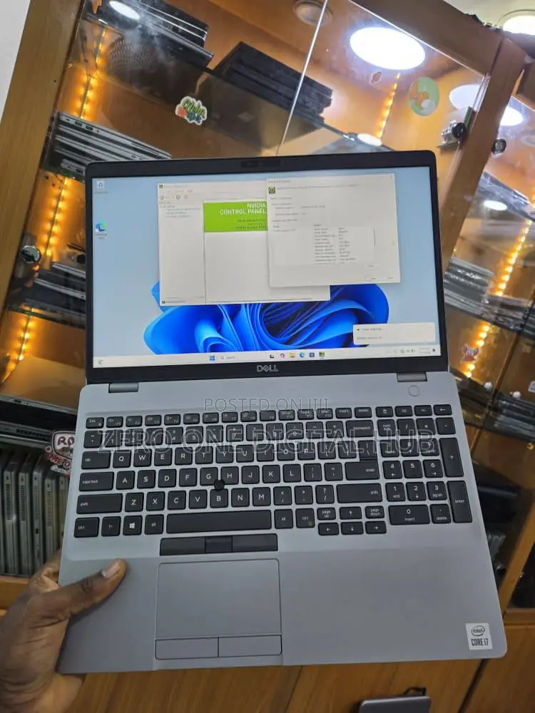 Laptop Dell Precision 3550 8GB Intel Core i7 SSD 256GB