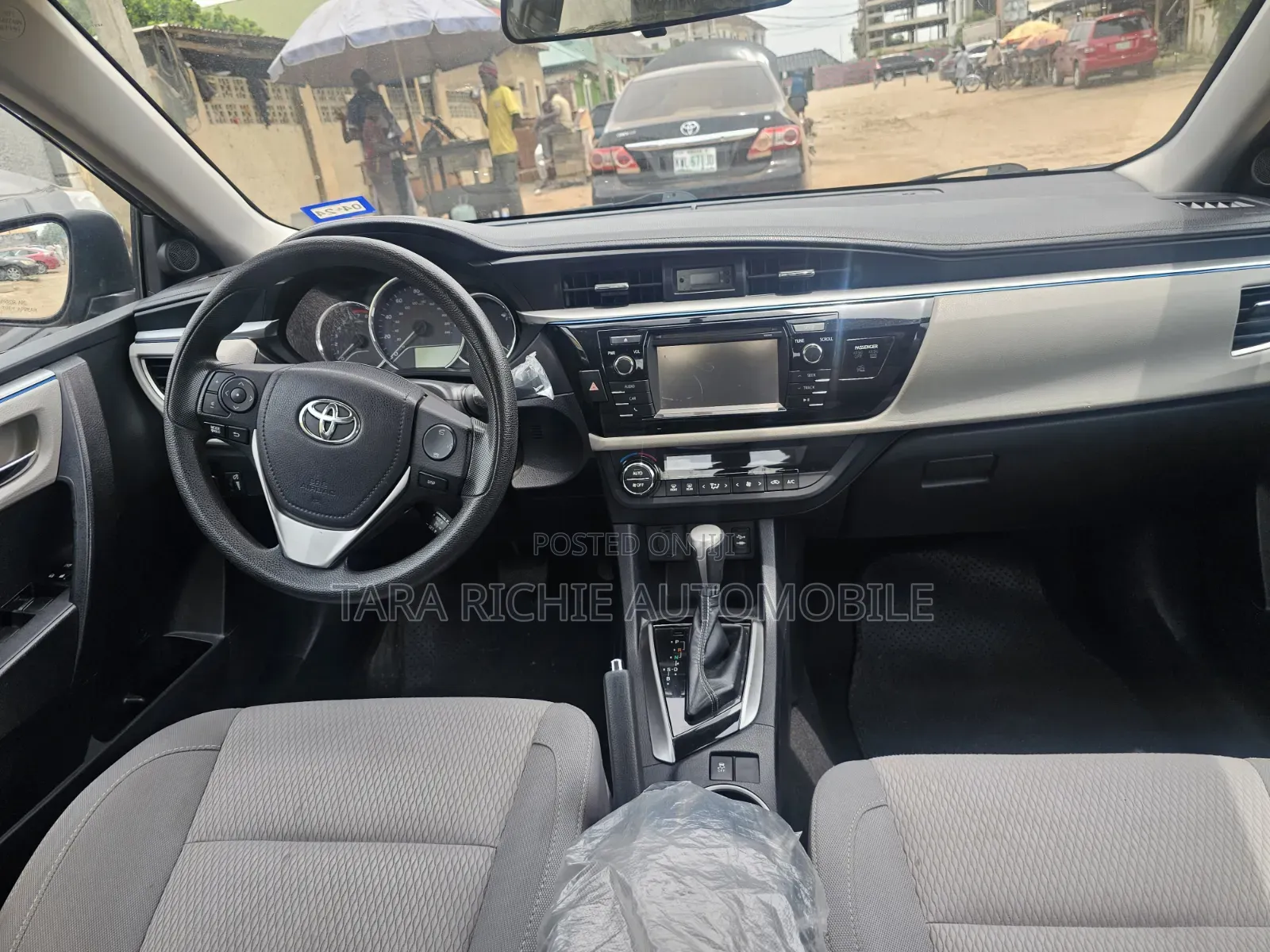 Toyota Corolla 2016 Gray