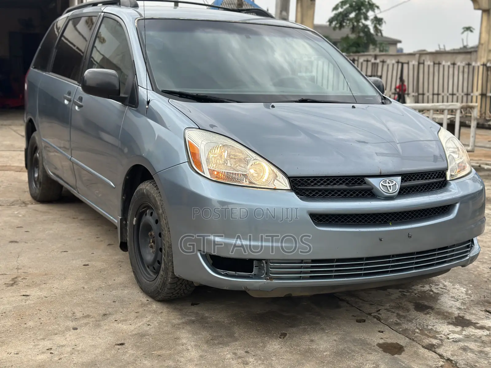 Toyota Sienna LE AWD 2005 Blue