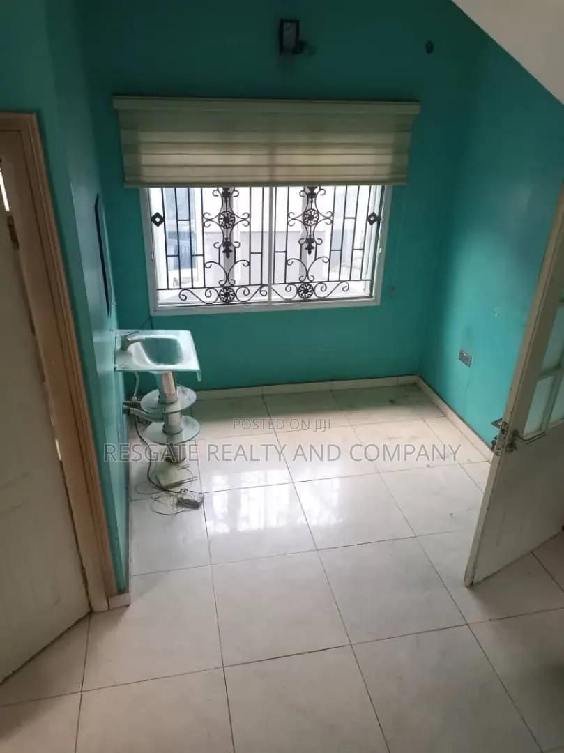 2bdrm Duplex in Aerodrome Gra, Ibadan for rent