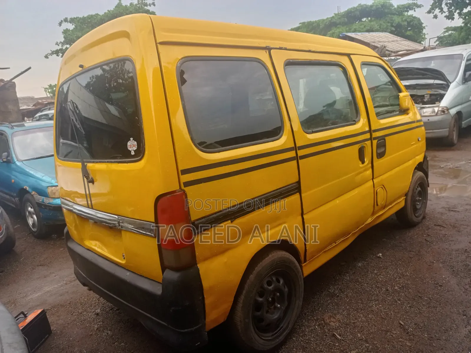 Suzuki Every 2010 Yellow