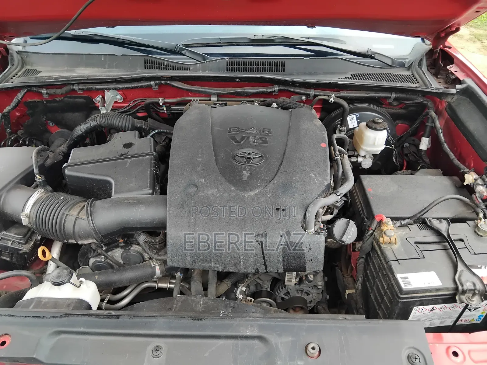 Toyota Tacoma 2022 Red