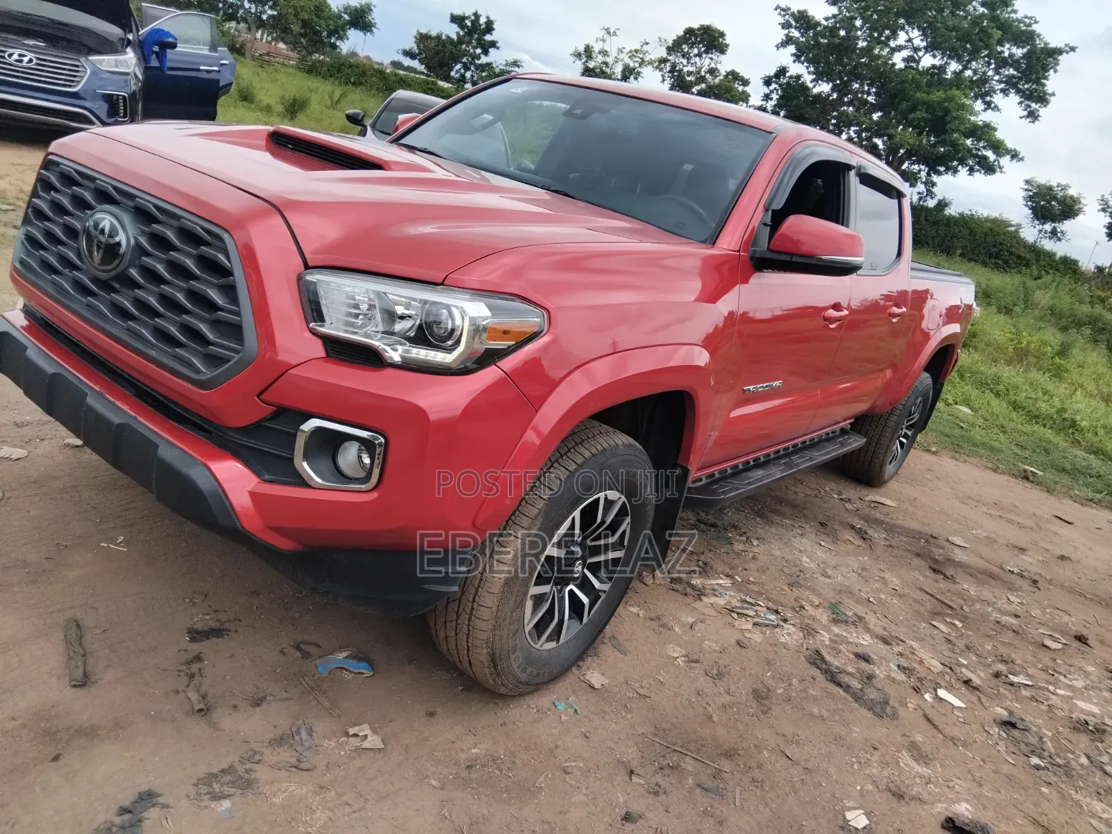 Toyota Tacoma 2022 Red