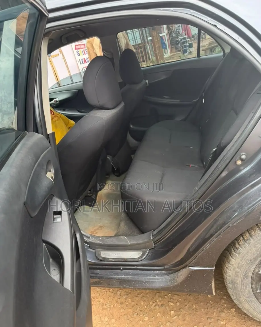 Toyota Corolla S 4dr Sedan (1.8L 4cyl 4A) 2010 Gray