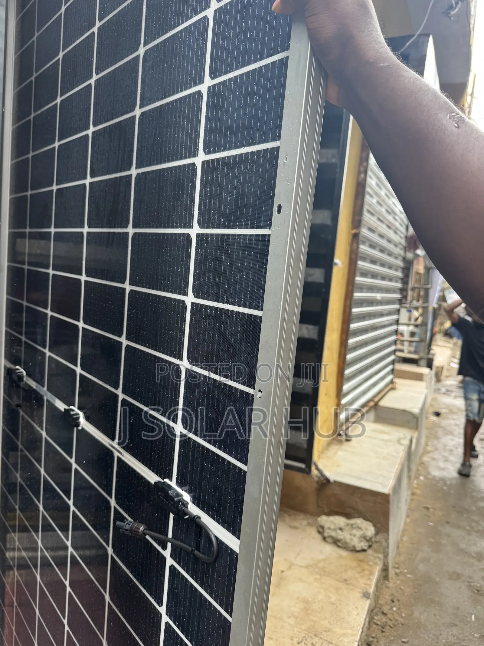 Brand New 650w Bi Facial Solar Panel