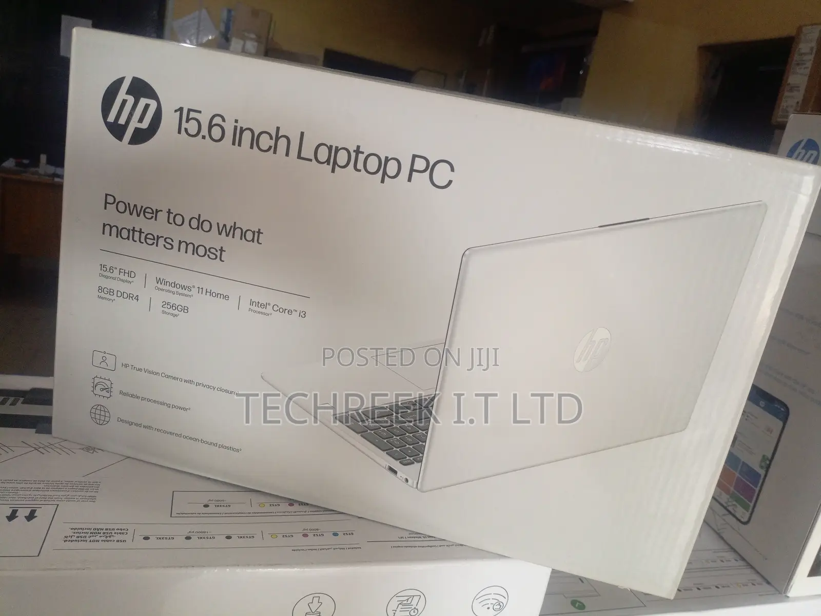 New Laptop HP 15 8GB Intel Core i3 SSD 256GB