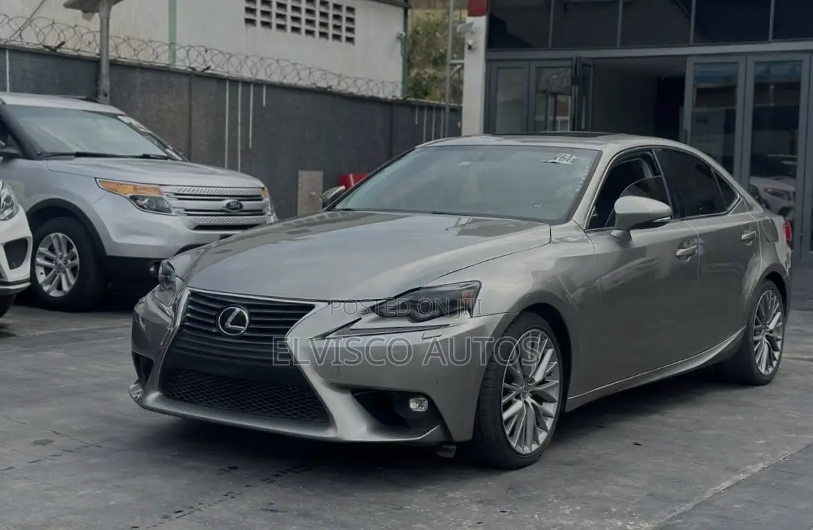 Lexus IS 250 4WD 2015 Gray