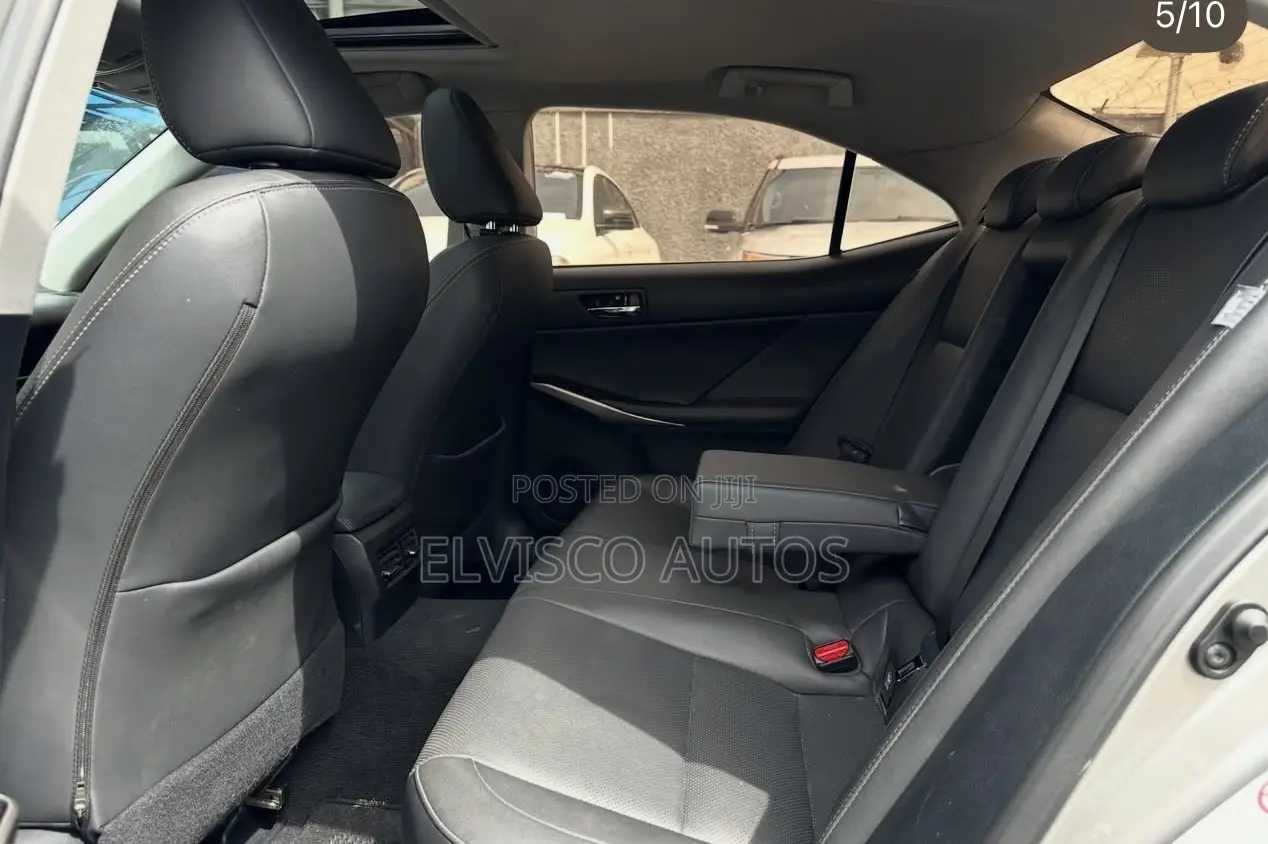 Lexus IS 250 4WD 2015 Gray