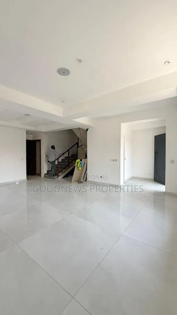 4bdrm Duplex in Ikoyi Lagos State, Osborne Foreshore Estate for sale