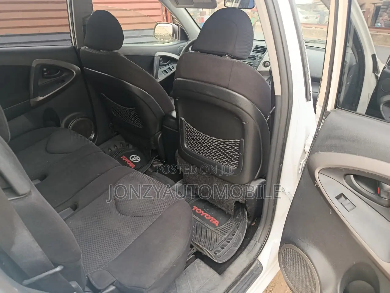 Toyota RAV4 2008 White