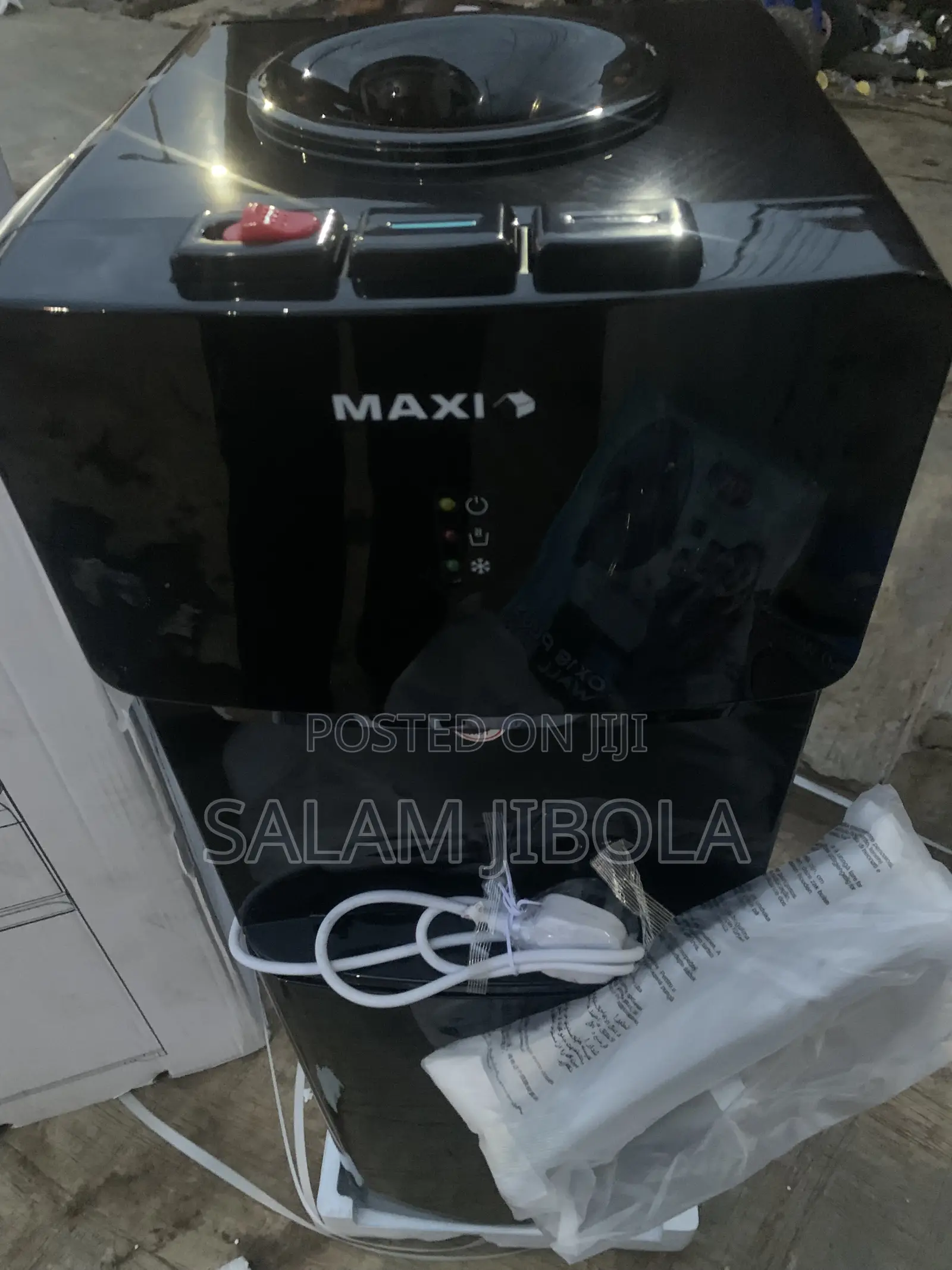 Maxi Water Dispenser