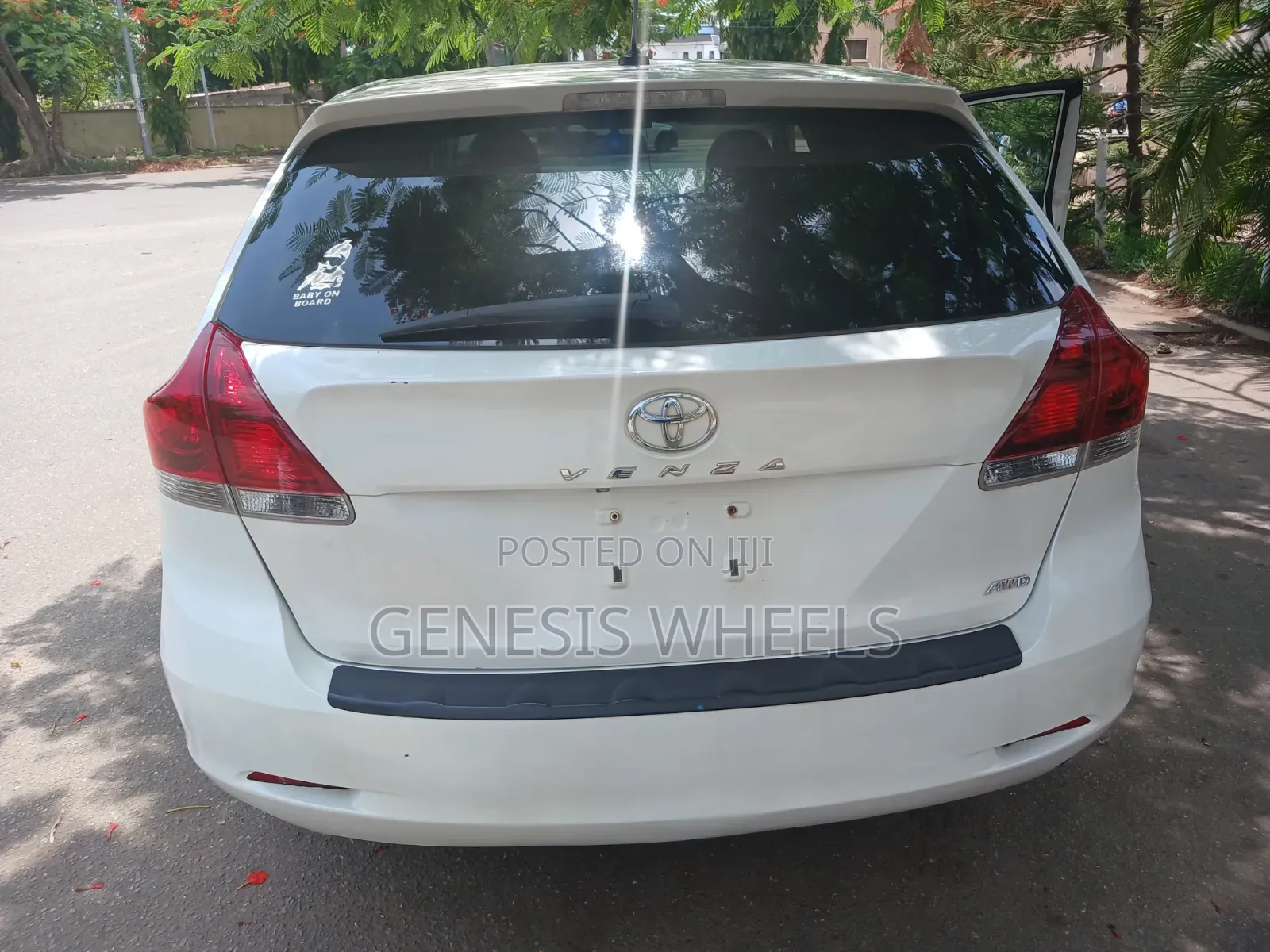 Toyota Venza LE AWD 2013 White