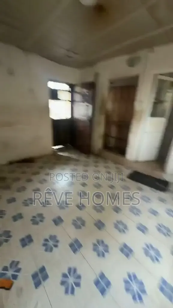 Mini Flat in Laula, Akoka for rent