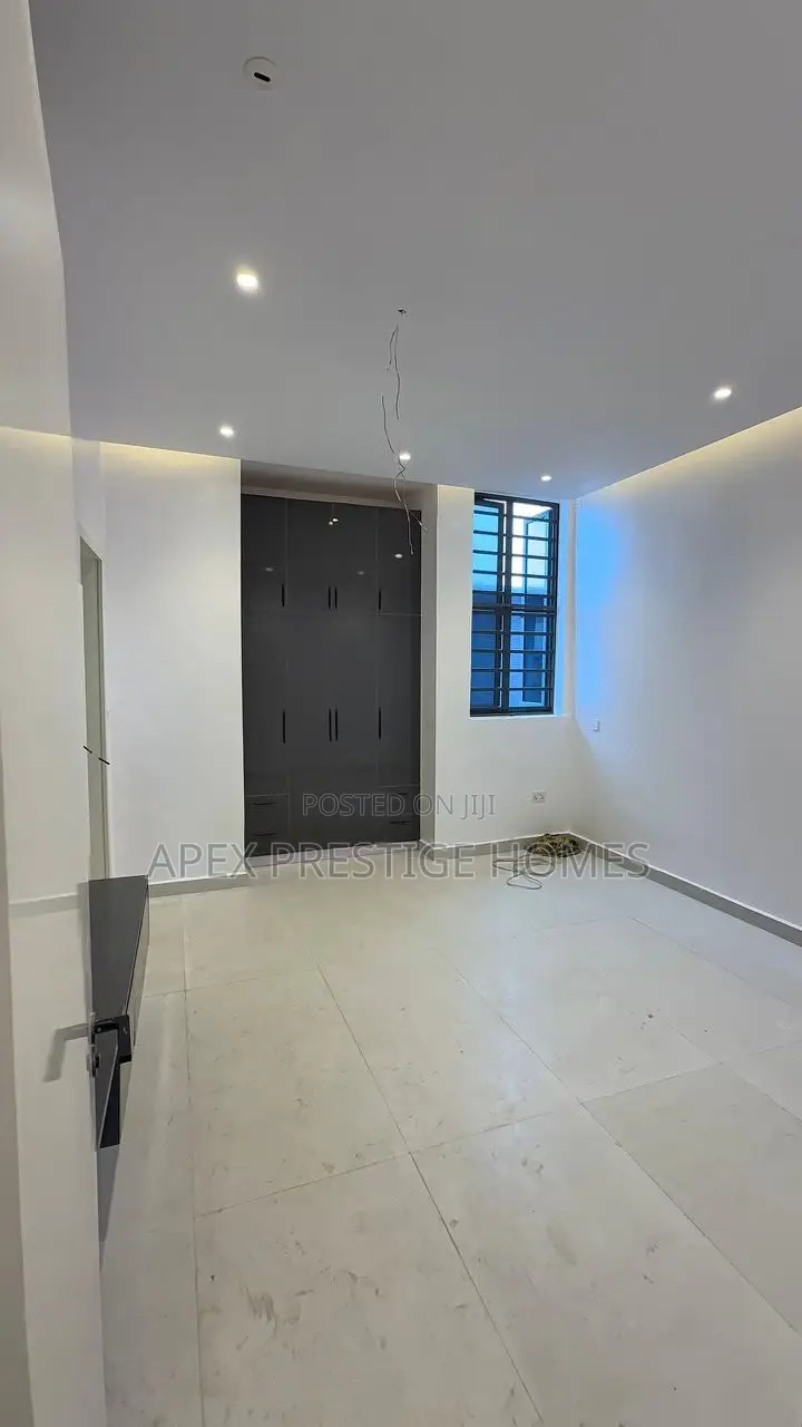 4bdrm Duplex in Adeniyi Jones for sale